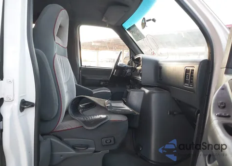 1996 Ford Econoline E150 из США, поврежденный, VIN 1FMEE11H4THB53662